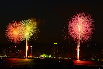 みなとこうべ海上花火大会の穴場スポットをご紹介 Hide Diary